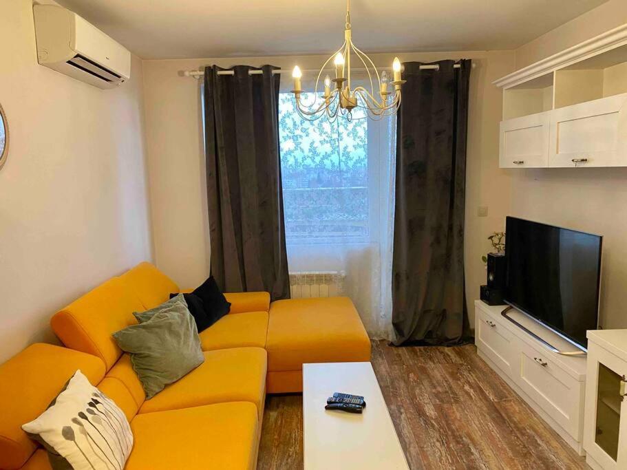 Stylish Magenta Apartment - Terrace & Free Parking Sofia Exterior photo