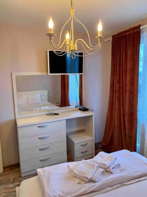 Stylish Magenta Apartment - Terrace & Free Parking Sofia Exterior photo
